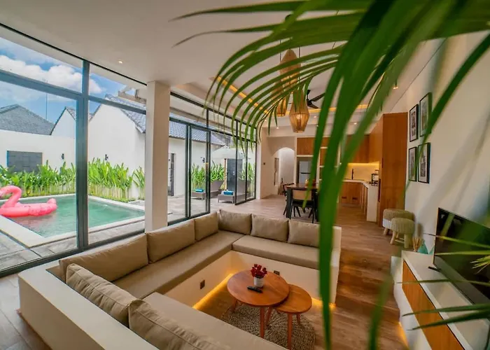 ヴィラ 3br W- Pool & Sun Loungers