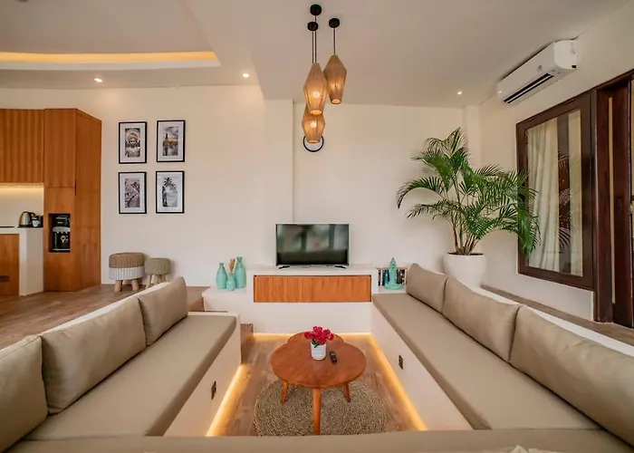ヴィラ 3br W- Pool & Sun Loungers スミニャック