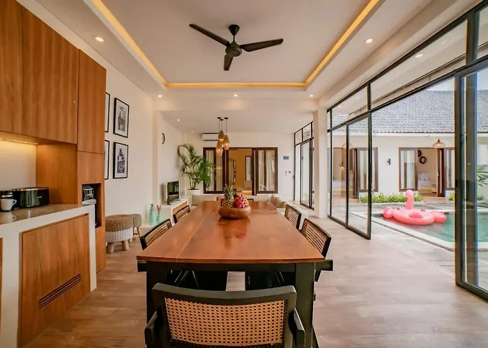 ヴィラ 3br W- Pool & Sun Loungers