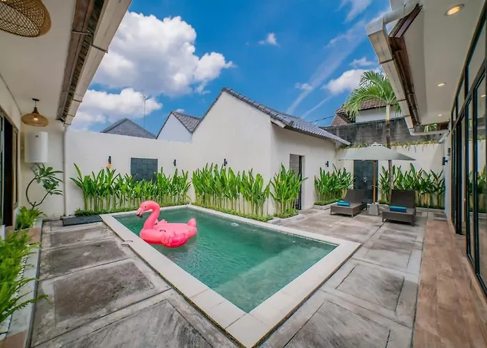 3br W- Pool & Sun Loungers *