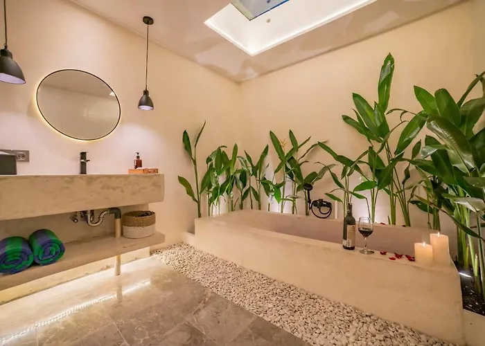 ヴィラ 3br W- Pool & Sun Loungers スミニャック