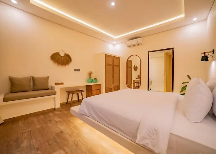 3br W- Pool & Sun Loungers ヴィラ *